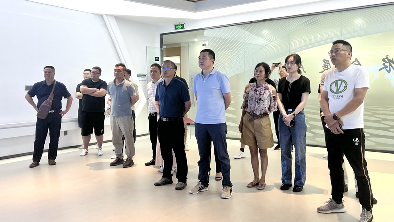 衢州市發(fā)改委黨委委員、對(duì)口辦副主任陳齊禮到浙江農(nóng)合考察消費(fèi)幫扶工作